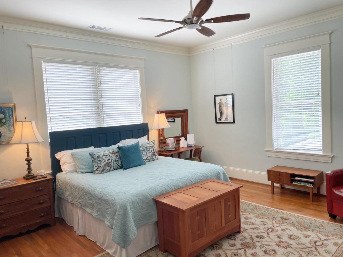 Gillen House Bed And Breakfast Maxeys Bagian luar foto