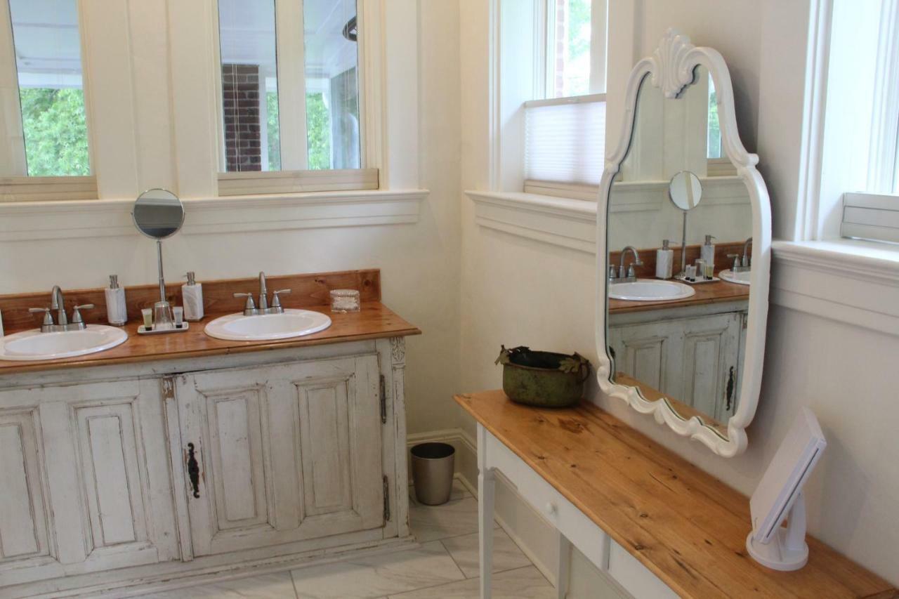 Gillen House Bed And Breakfast Maxeys Bagian luar foto